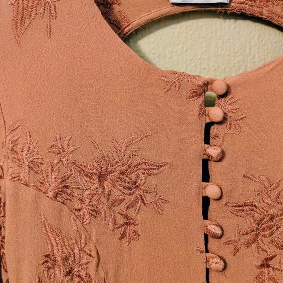 Dusty Rose Floral Dress - Flynn Skye - Picture 3 of 4